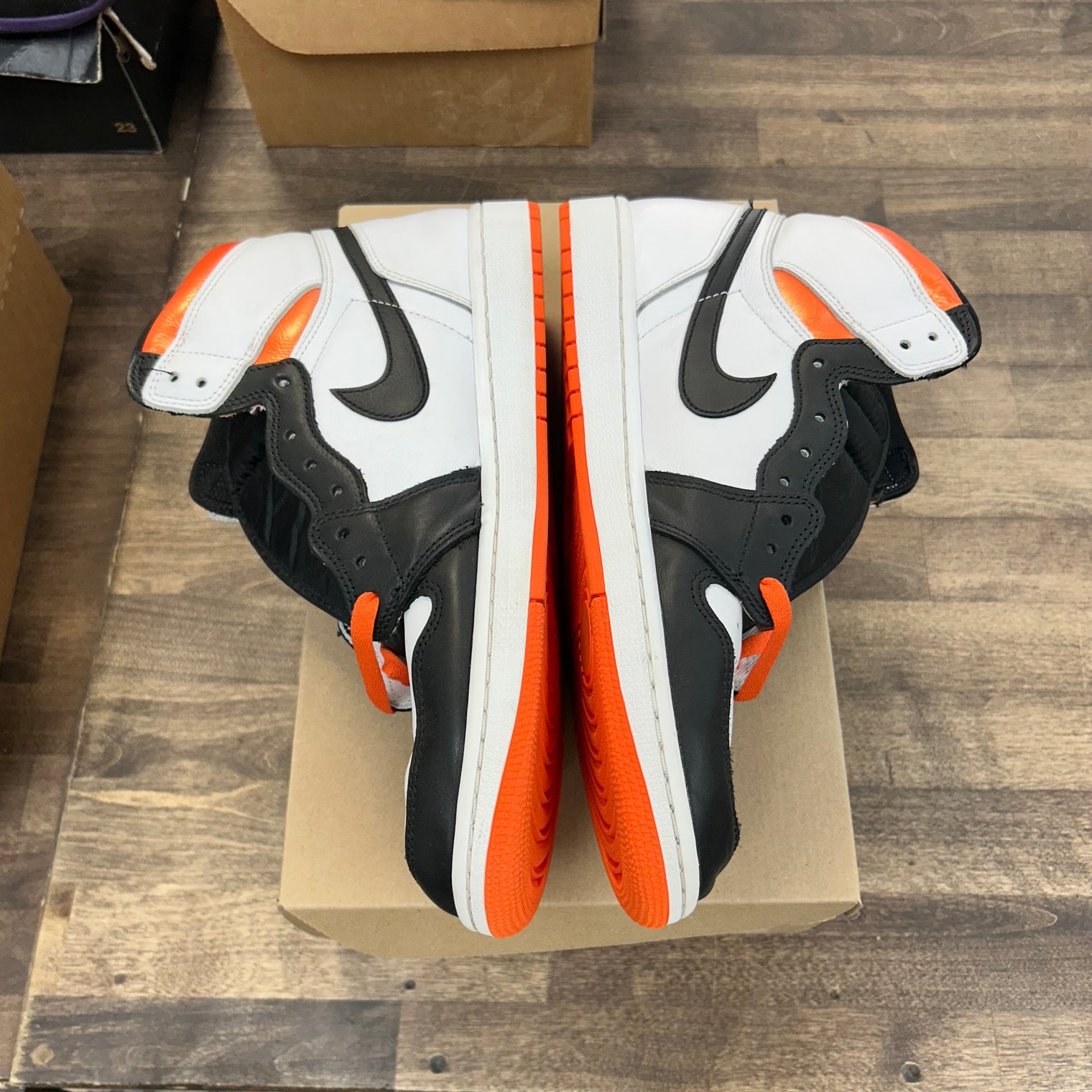 Electro Orange Jordan 1 High (USED, No Box)