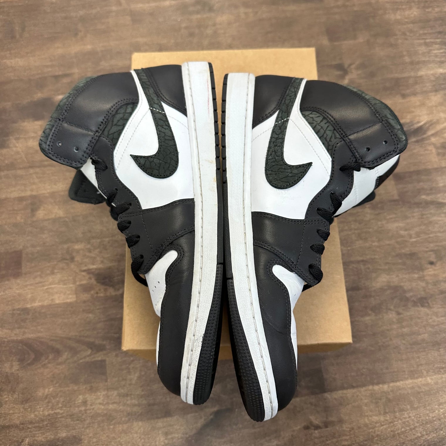 Panda Elephant Jordan 1 Mid (USED, No Box)