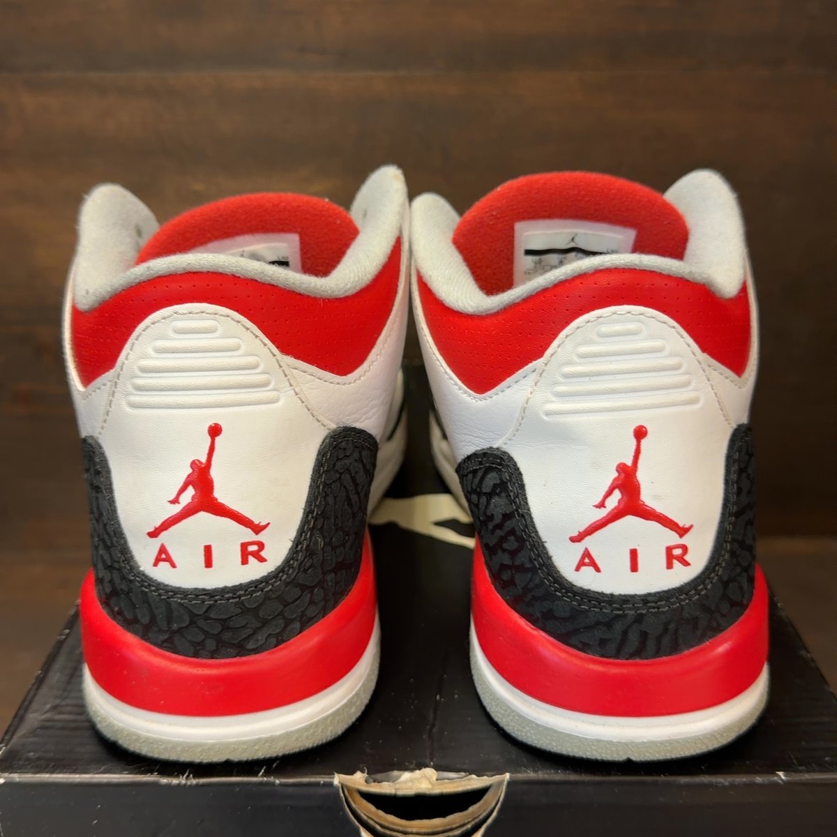 Jordan 3 Retro Fire Red (2013) (GS) Size 7Y (Pre-Owned) - aux