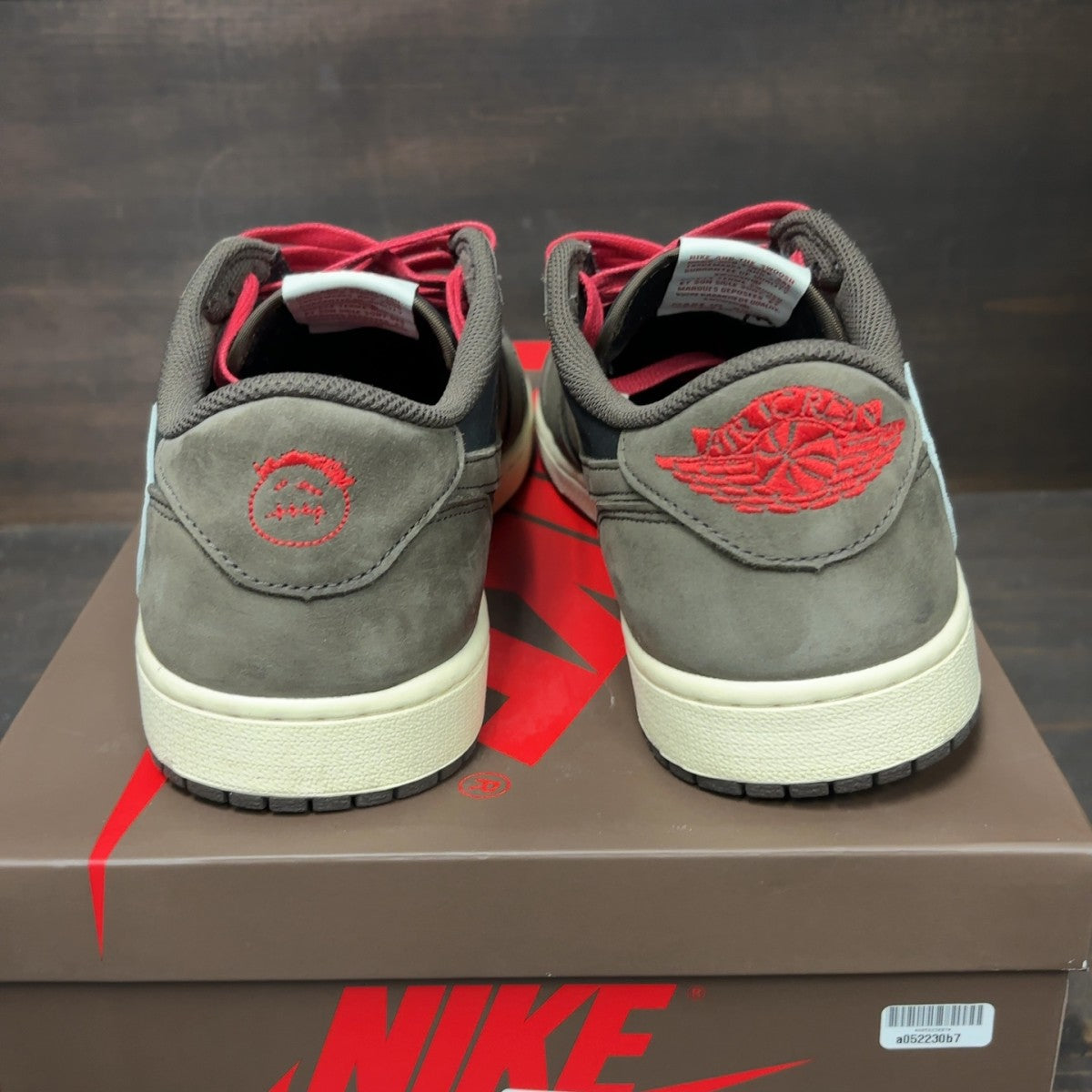 Jordan 1 Retro Low OG SP Travis Scott Mocha Size 11.5 (Pre-Owned) - Image 5