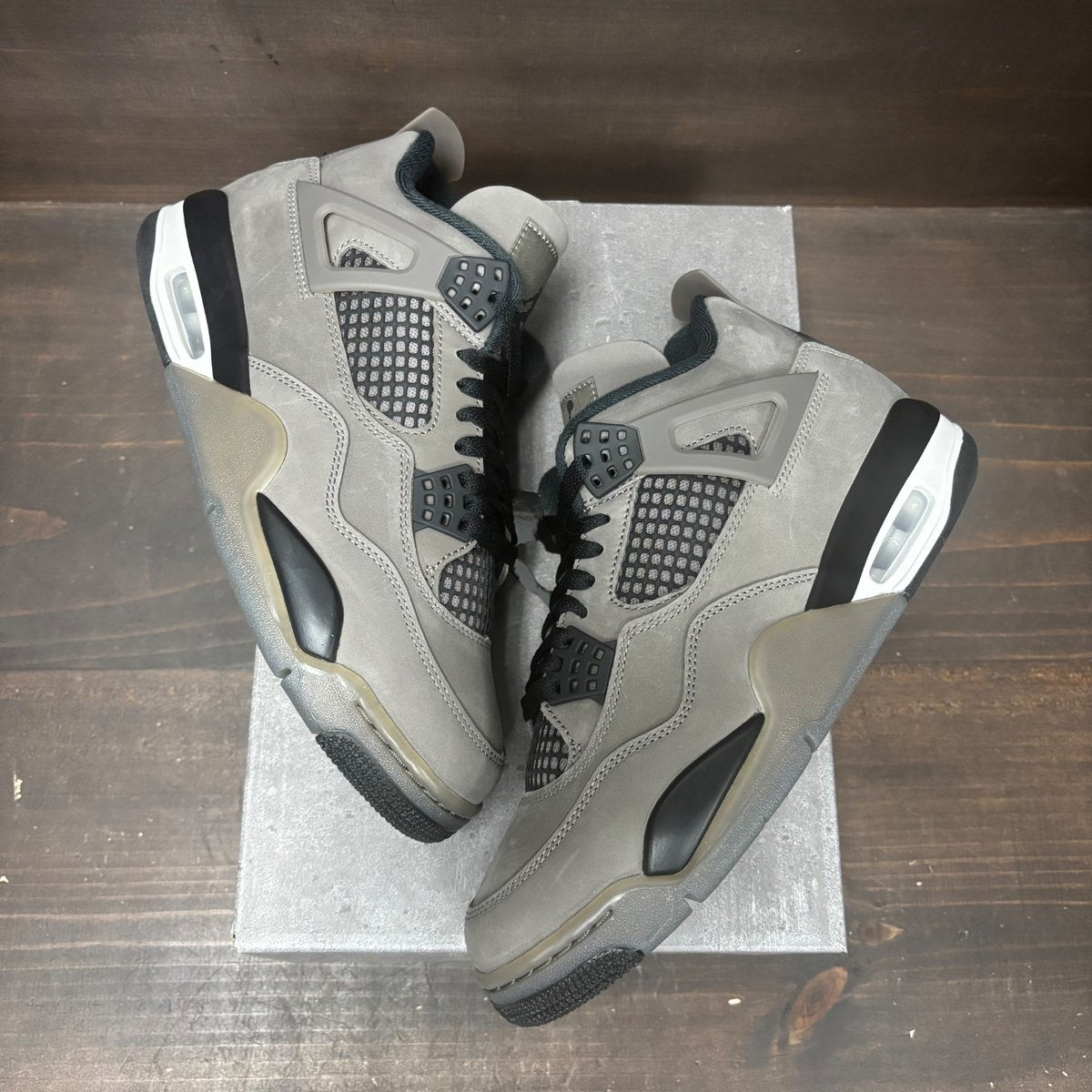 Jordan 4 Retro Cave Stone Size 8.5 (Pre-Owned) - back