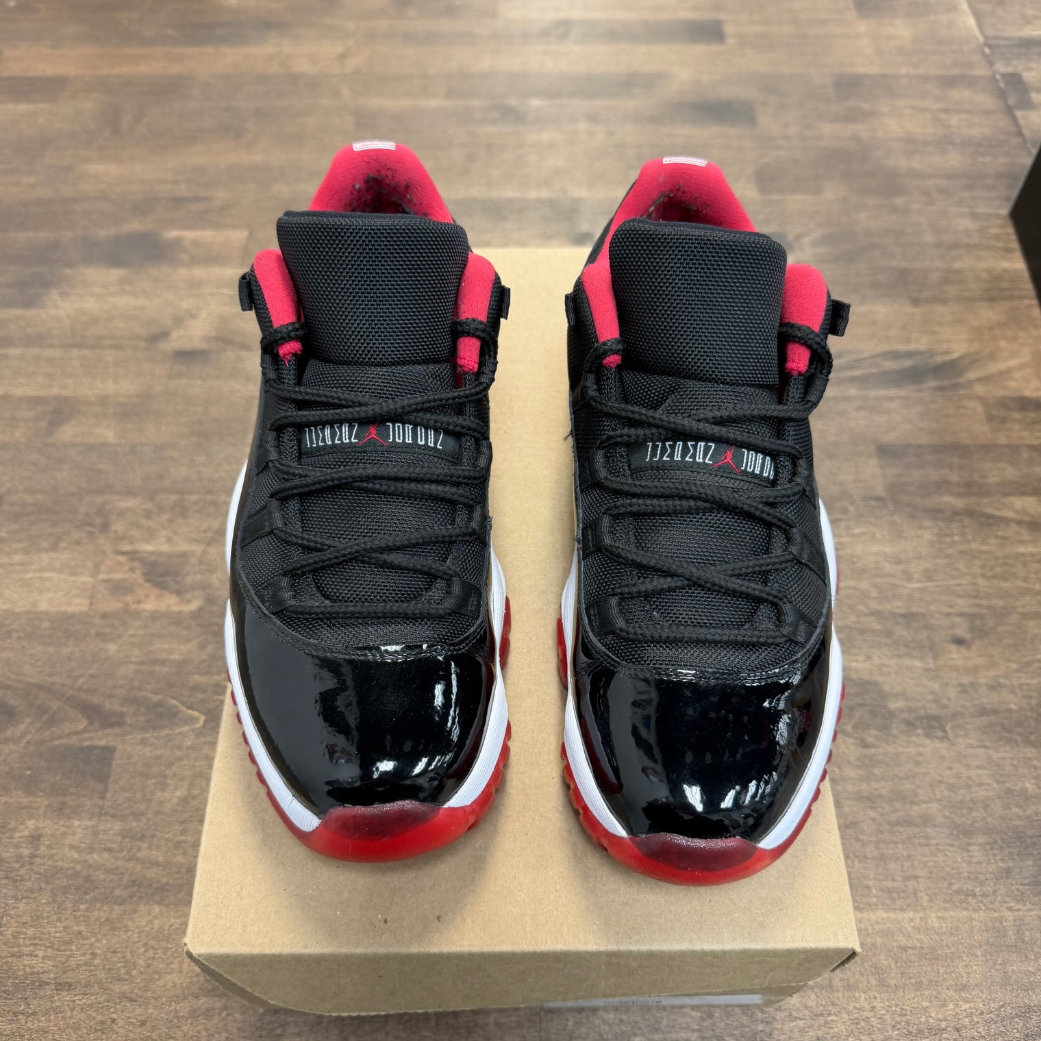 Bred Jordan 11 Low Retro (2015) (No Box)