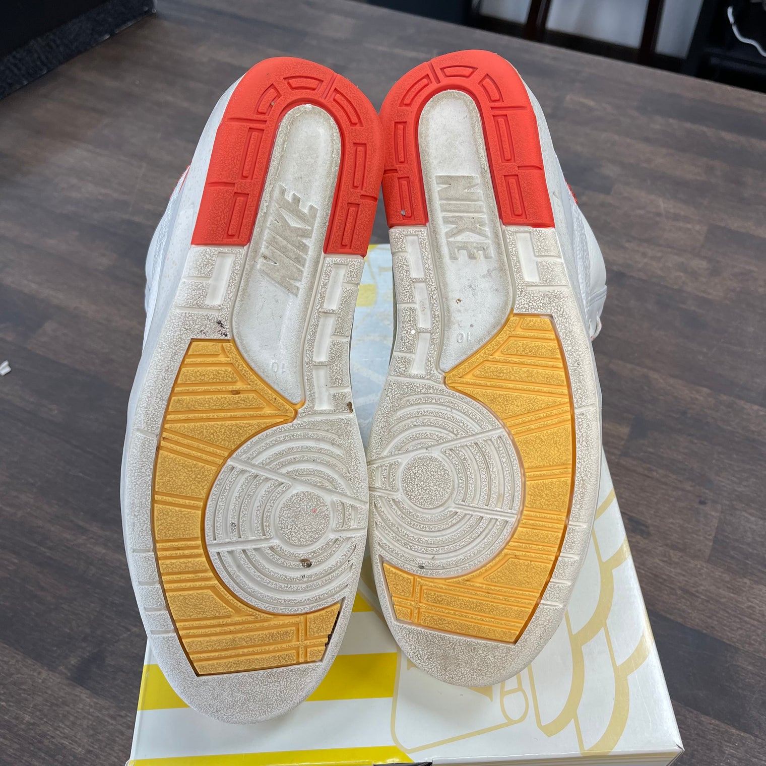 Maison Château Rouge Jordan 2 (USED)