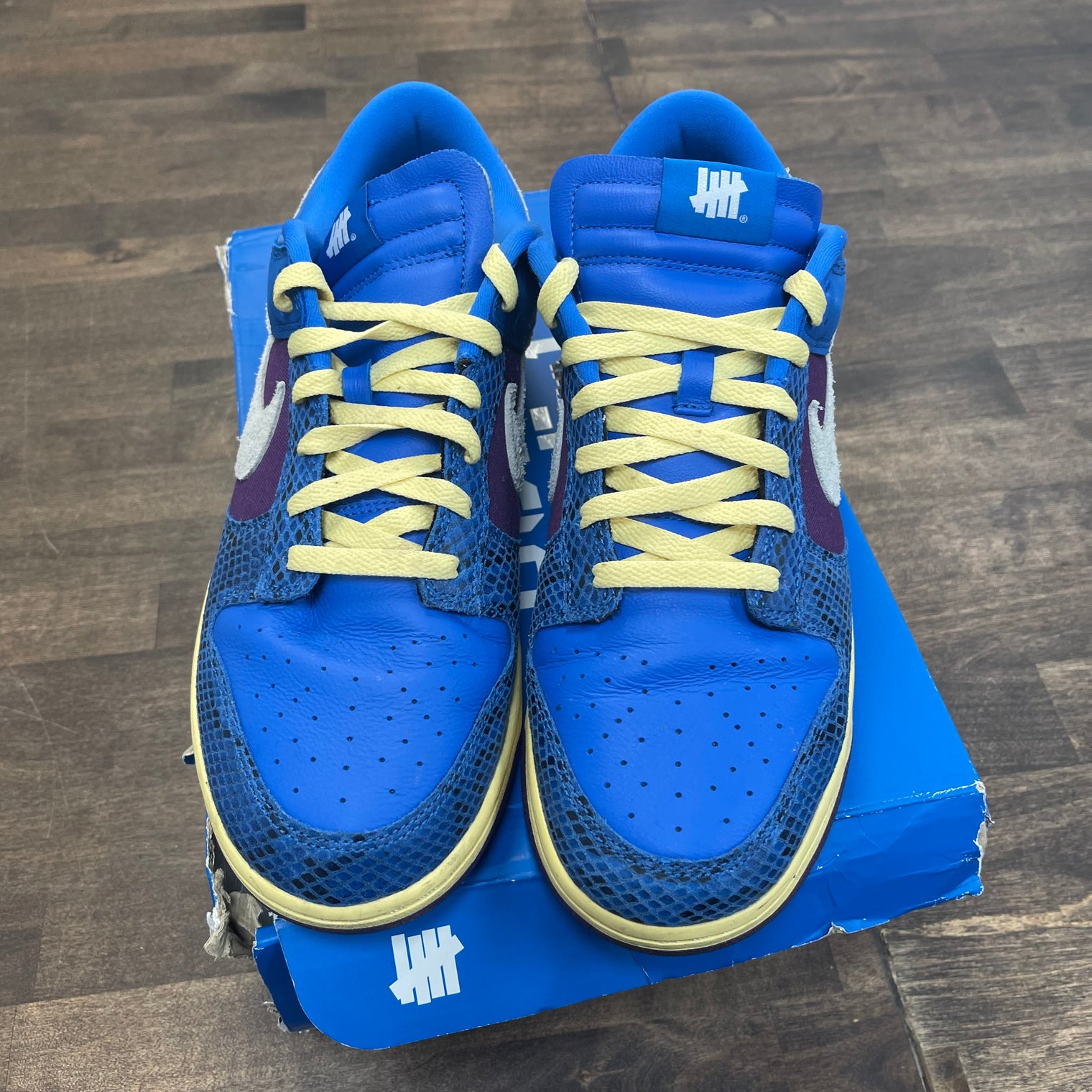 Undefeated 5 on it Dunk Dunk Low (USED)