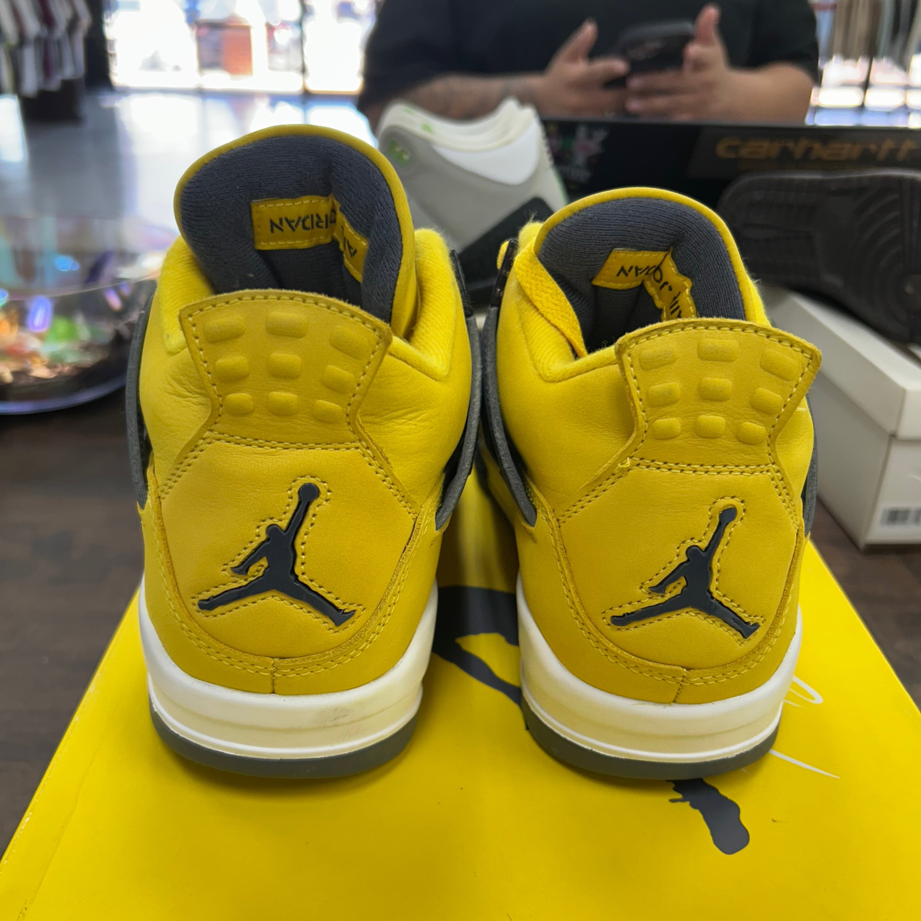 Jordan Lightning Jordan 4 Retro (USED) Size 7Y (Pre-Owned) - Image 4