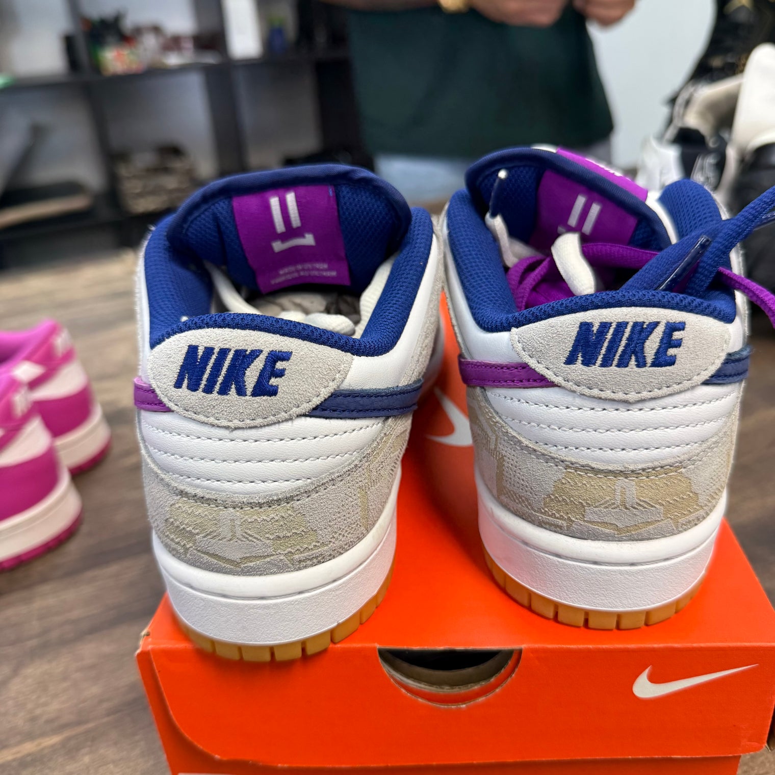 Rayssa Leal Nike SB Dunk Low (USED, Replacement Box, Strong Smoke Smell)