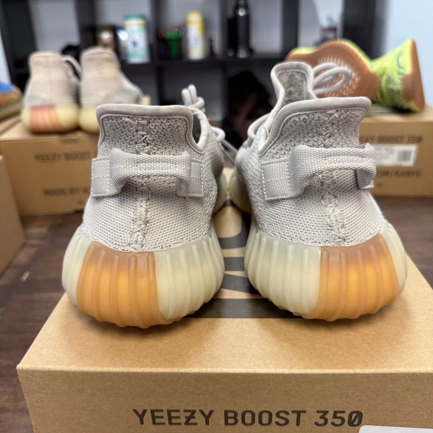 Sesame Yeezy 350 (USED)