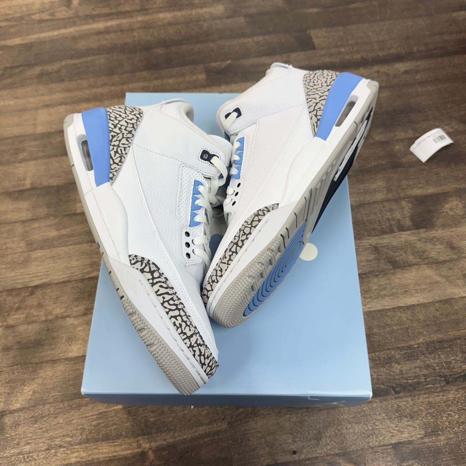 Jordan 3 Retro UNC (2020) (Lightly Worn)