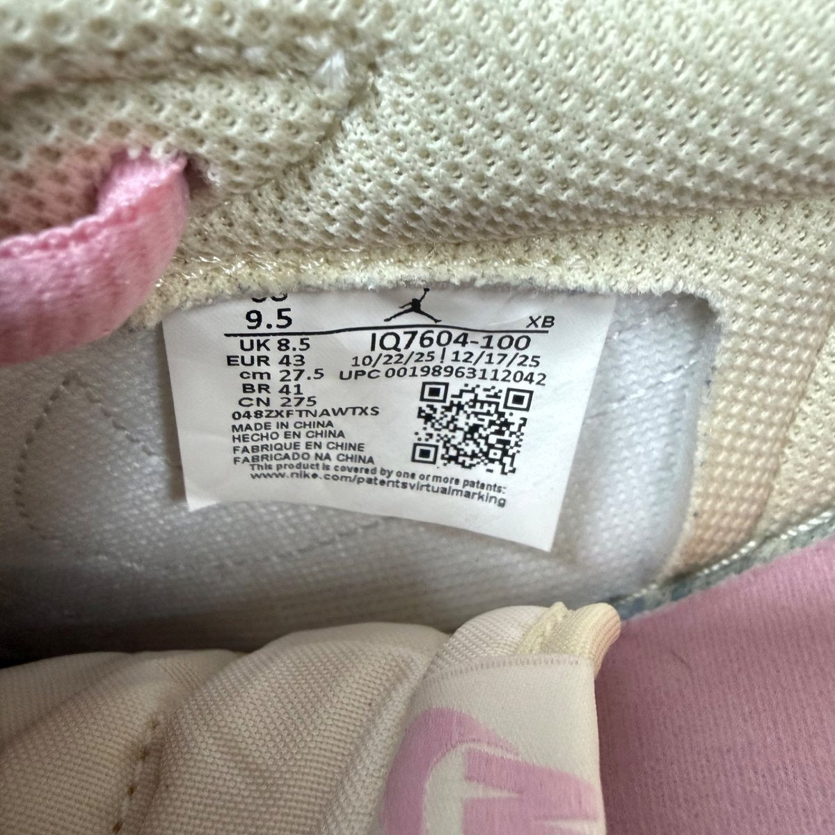 Jordan 1 Retro Low OG SP Travis Scott Shy Pink Size 9.5 (Pre-Owned) - aux
