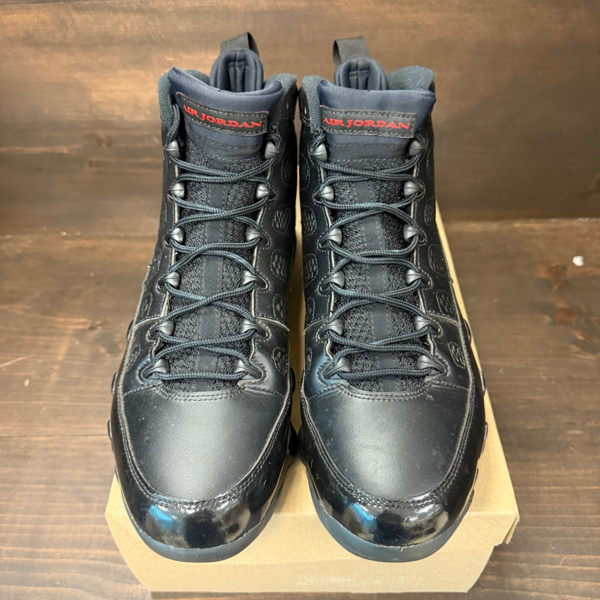 Jordan 9 Retro Bred Patent Size 11 (Pre-Owned) - Image 3