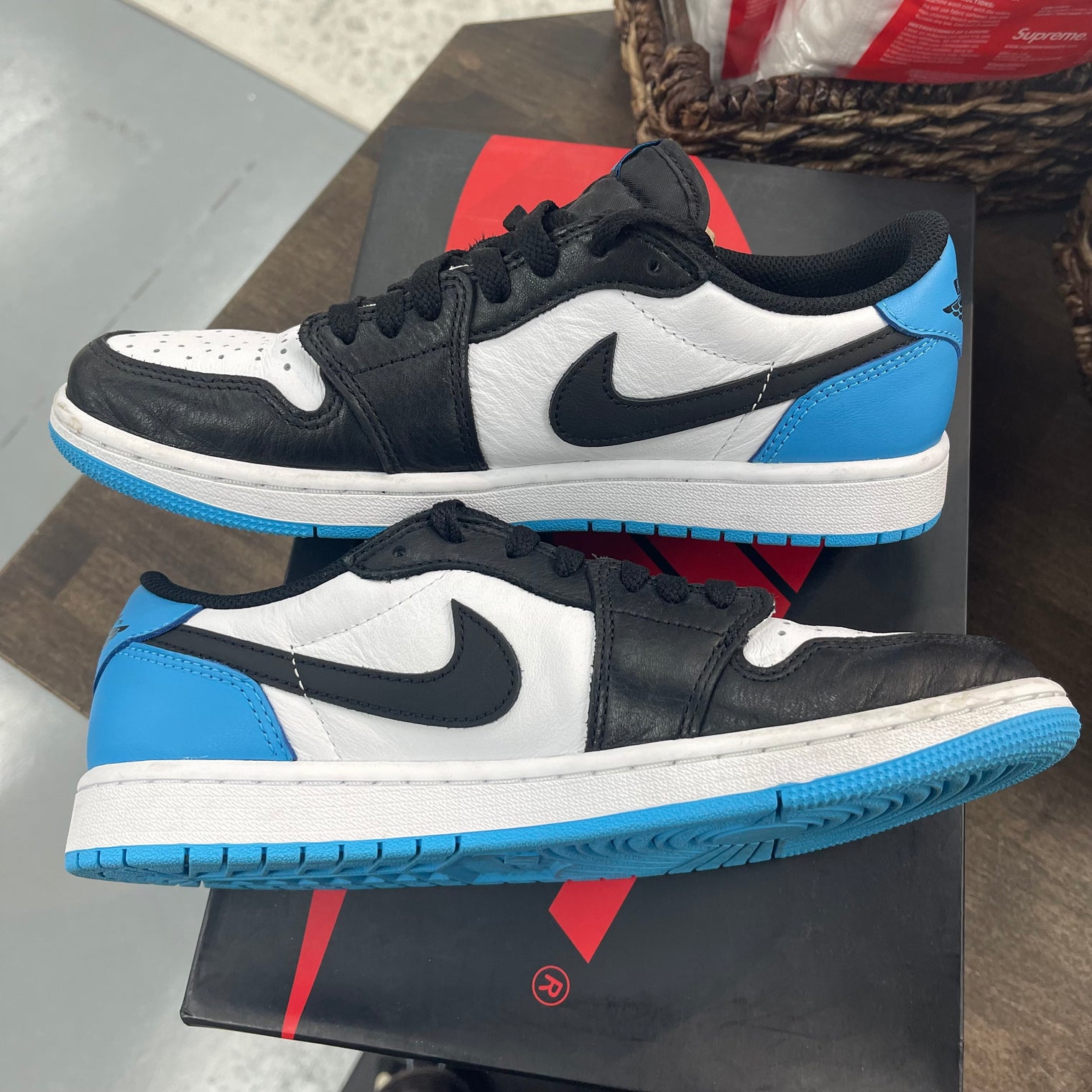 Powder Blue Jordan 1 Low (USED)