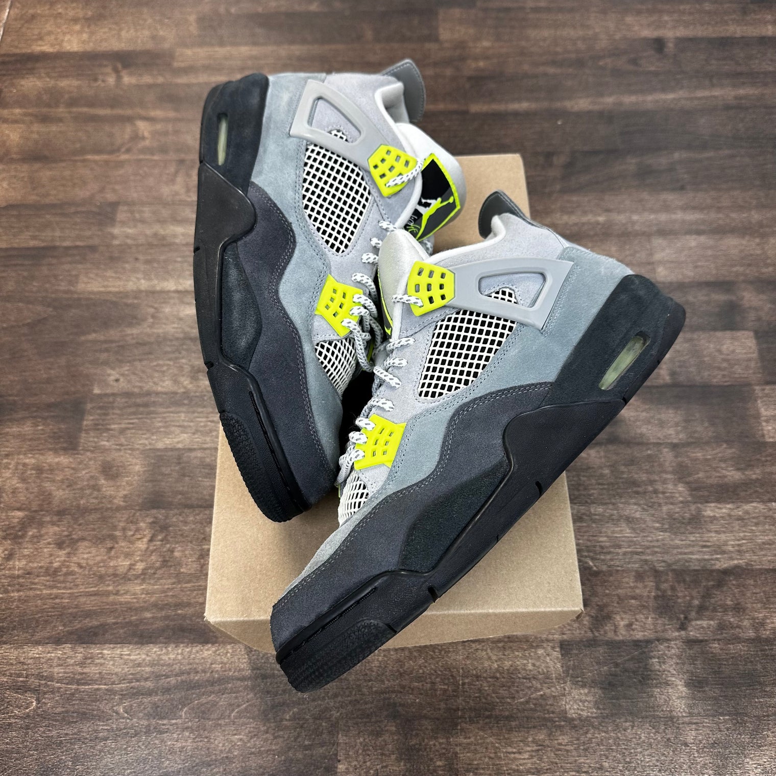 Neon 95 Jordan 4 (USED,No Box)