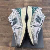 New Balance 1906R Granite Metallic Pink (Used)