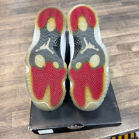 Tuxedo Jordan 11 Retro Low (USED)