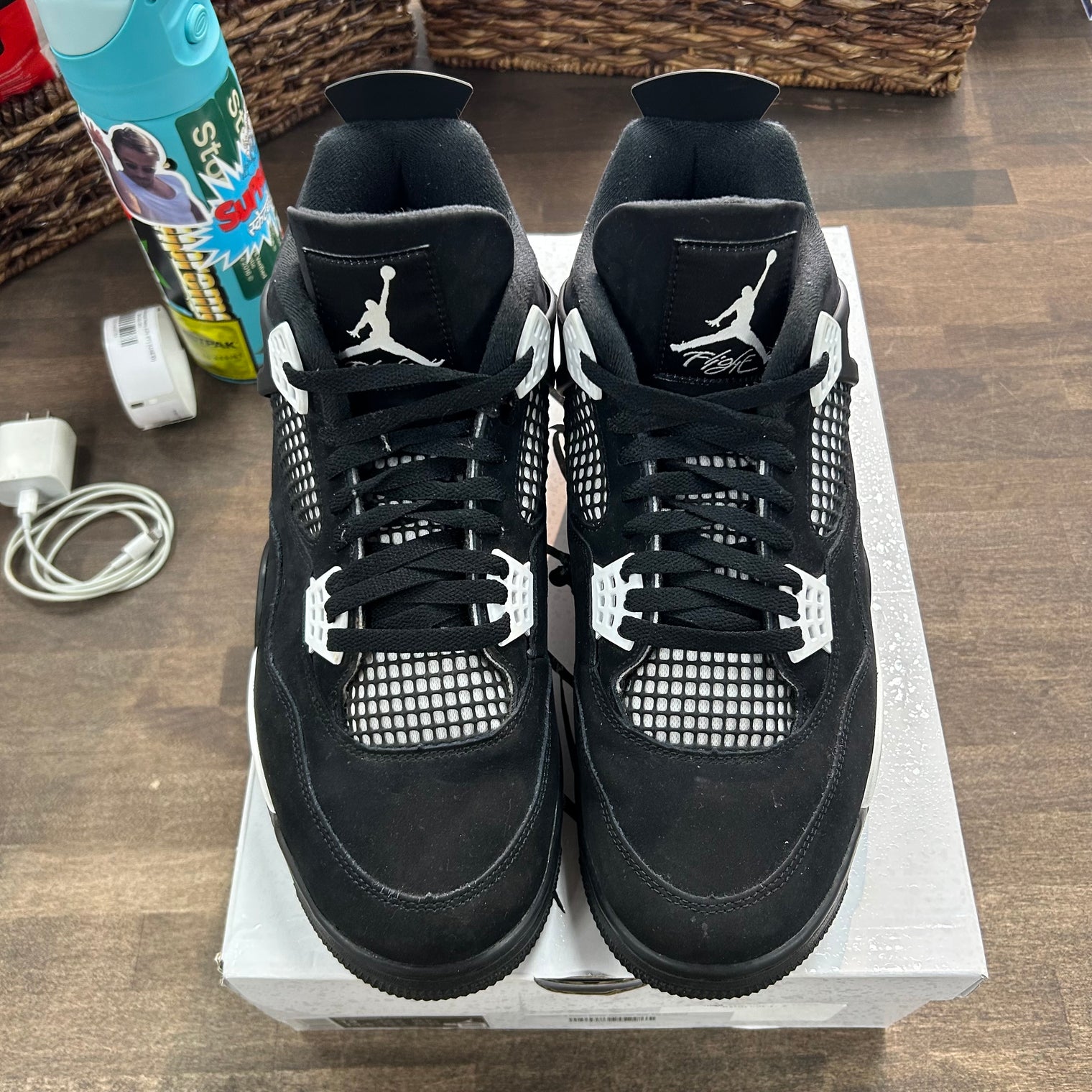 Jordan 4 Retro White Thunder (US 13) (USED)