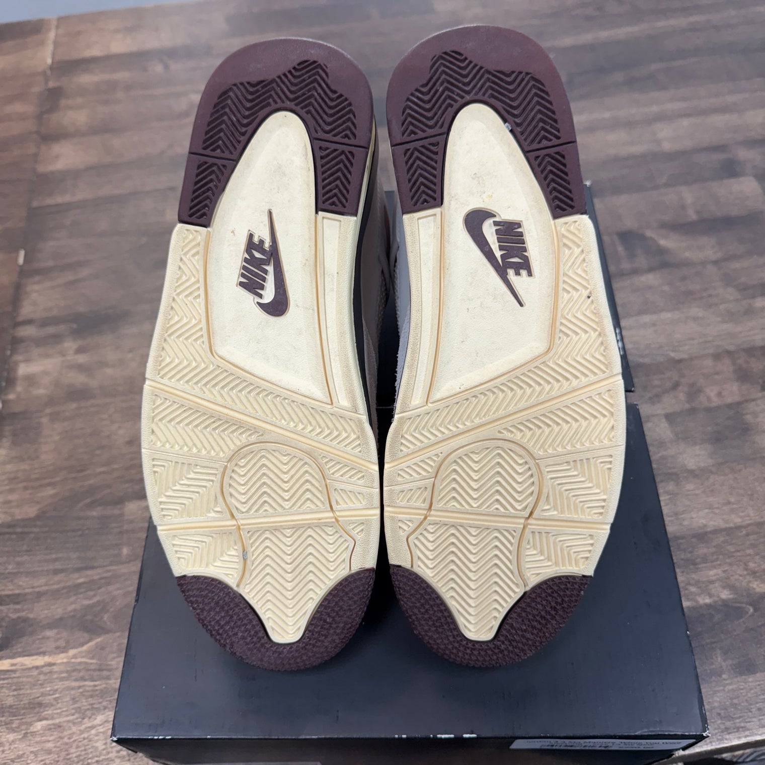 (W) WYWS A Ma Maniere Jordan 4 (USED)