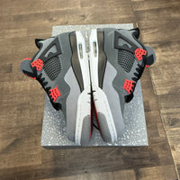 Infrared Jordan 4 Retro (USED)