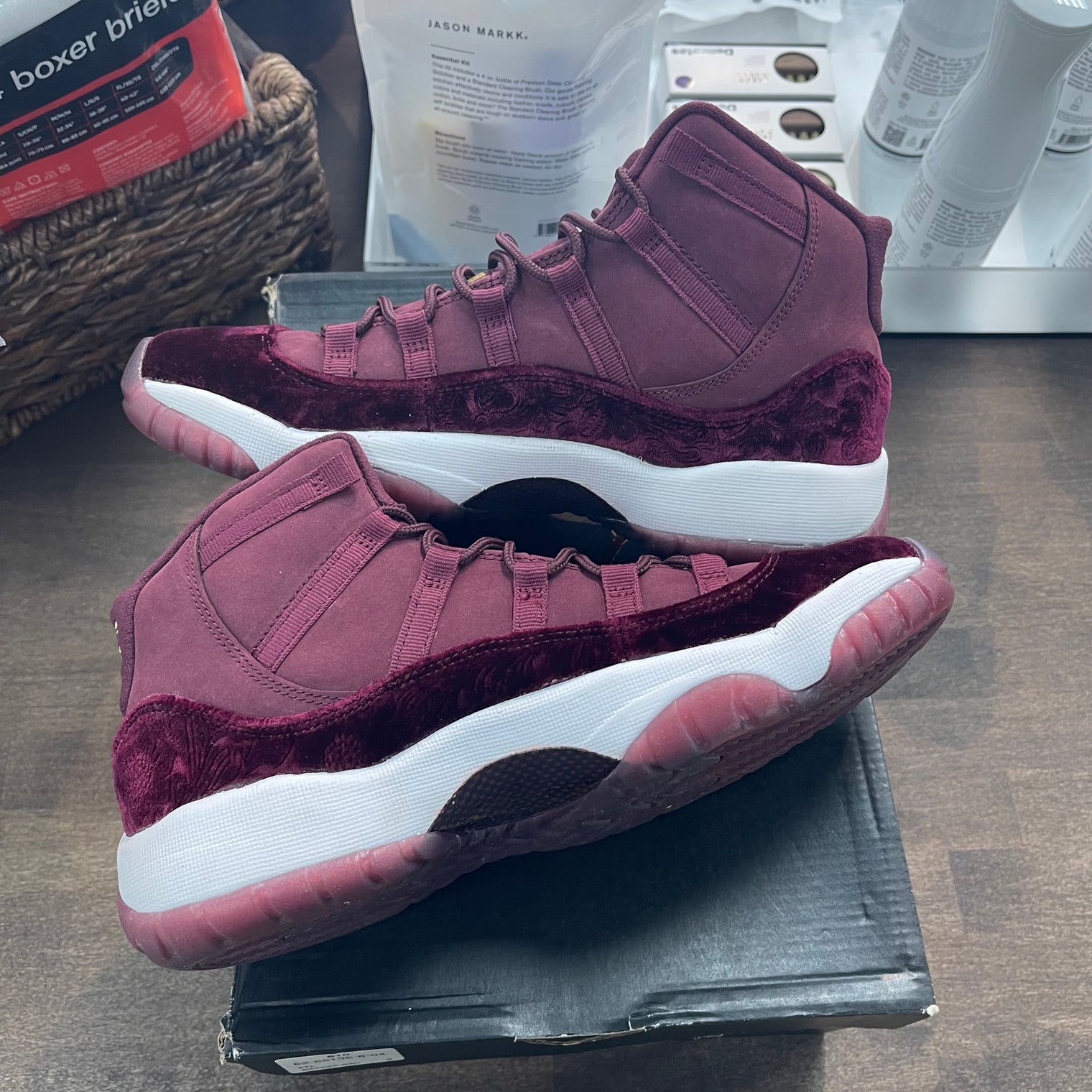 (GS) Velvet Burgundy Jordan 11 (USED)