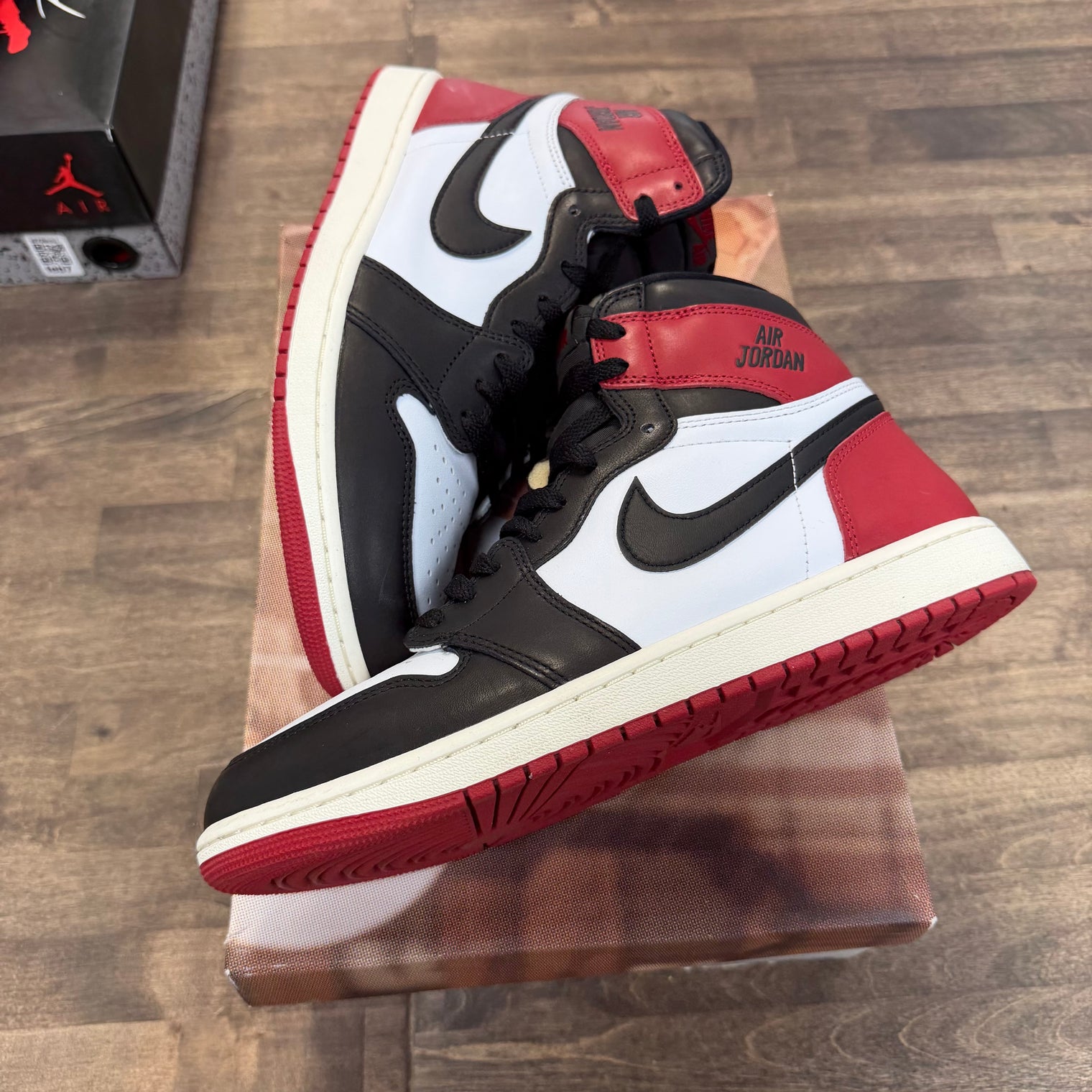 Jordan 1 Retro High OG Black Toe Reimagined (US 11) (USED)