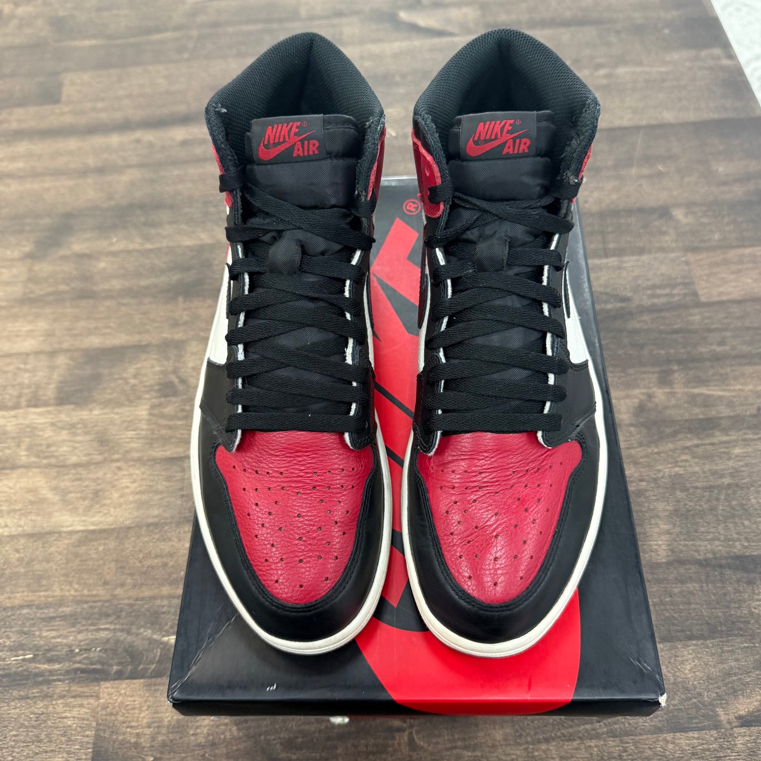 Bred Toe Jordan 1 High (USED)