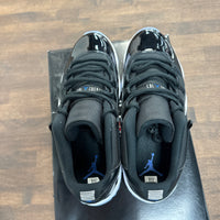 Space Jam Jordan 11 Low (USED, odor)