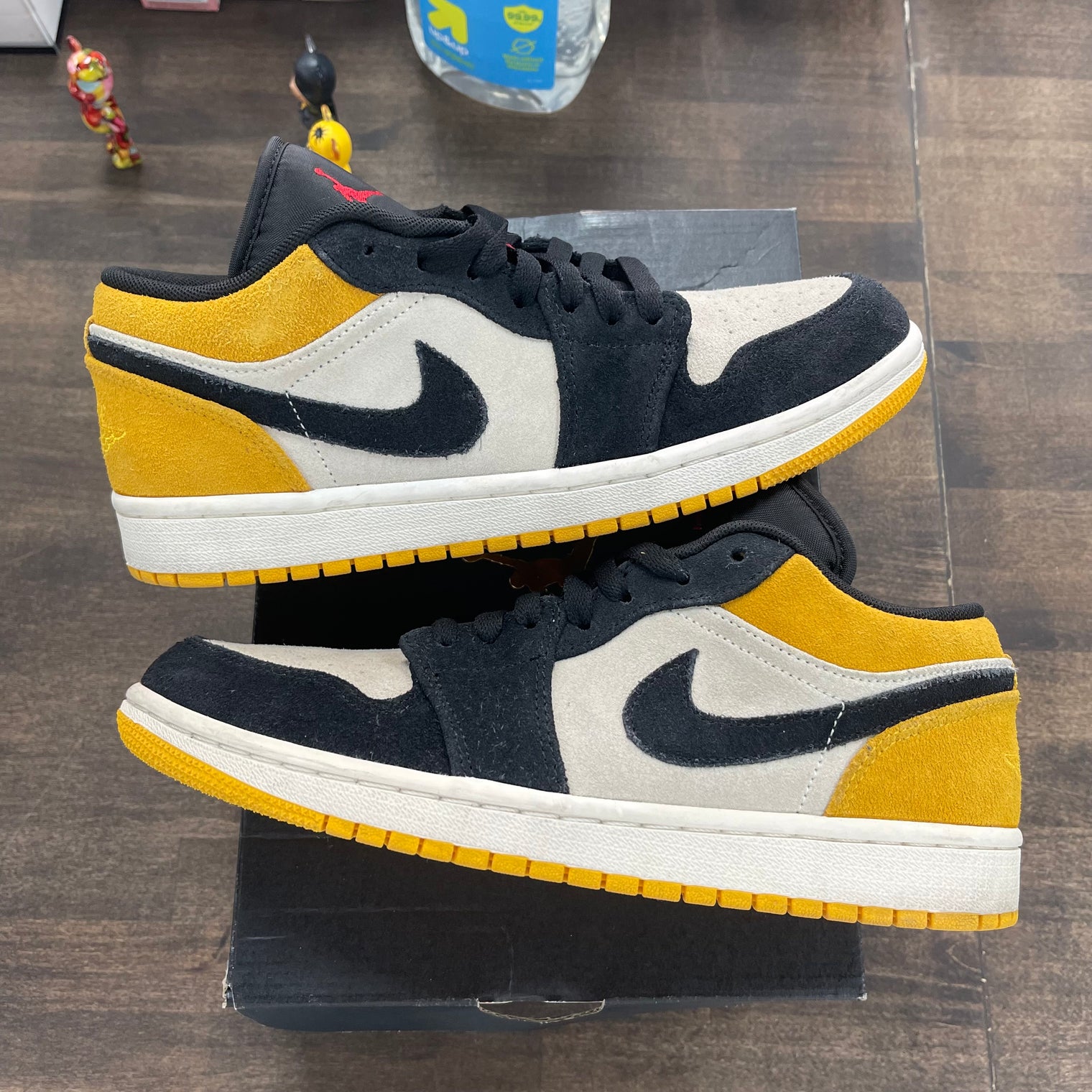 Sail University Gold Black Jordan 1 Low (USED)