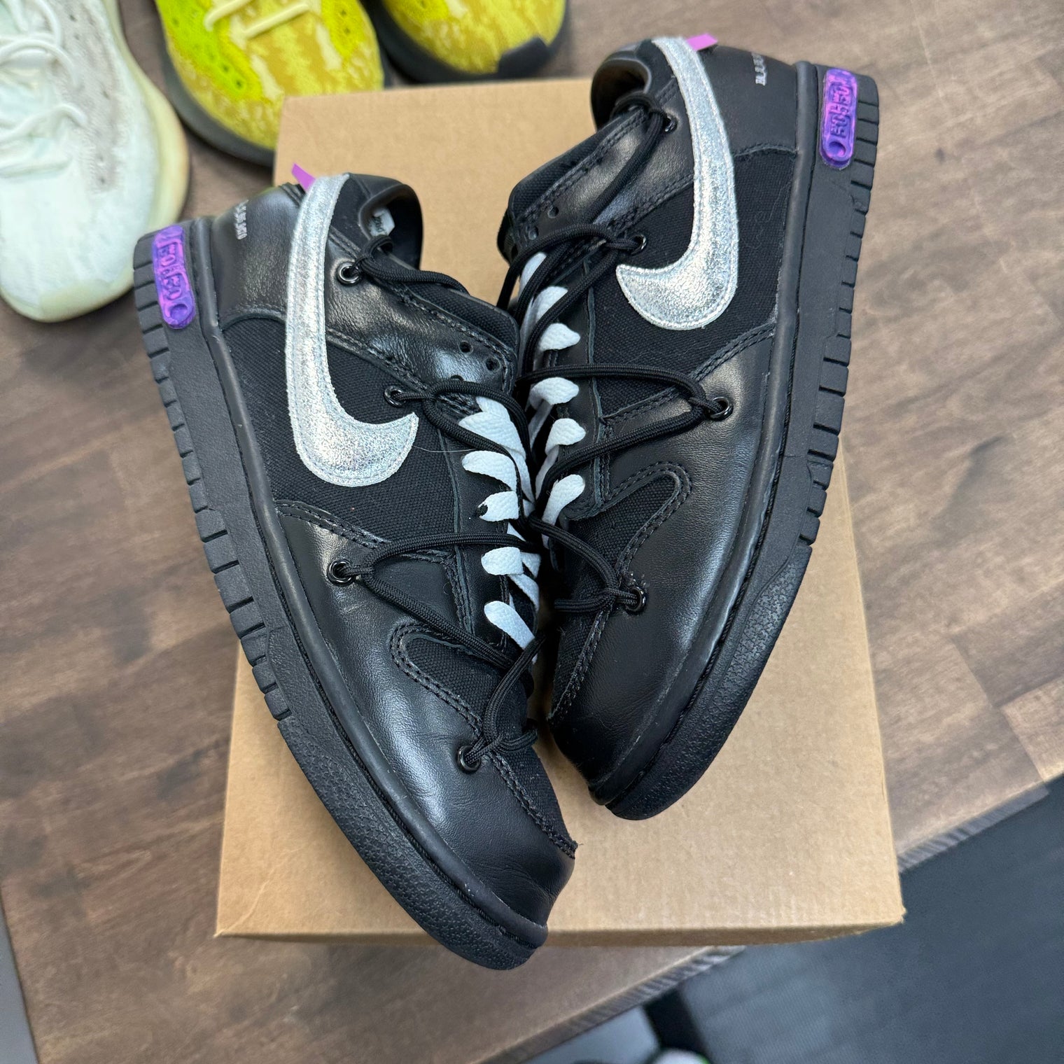 Lot 50 of 50 Off-White Dunk low (USED, No Box)