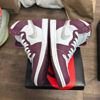 Air Jordan 1 High Bordeaux (USED)