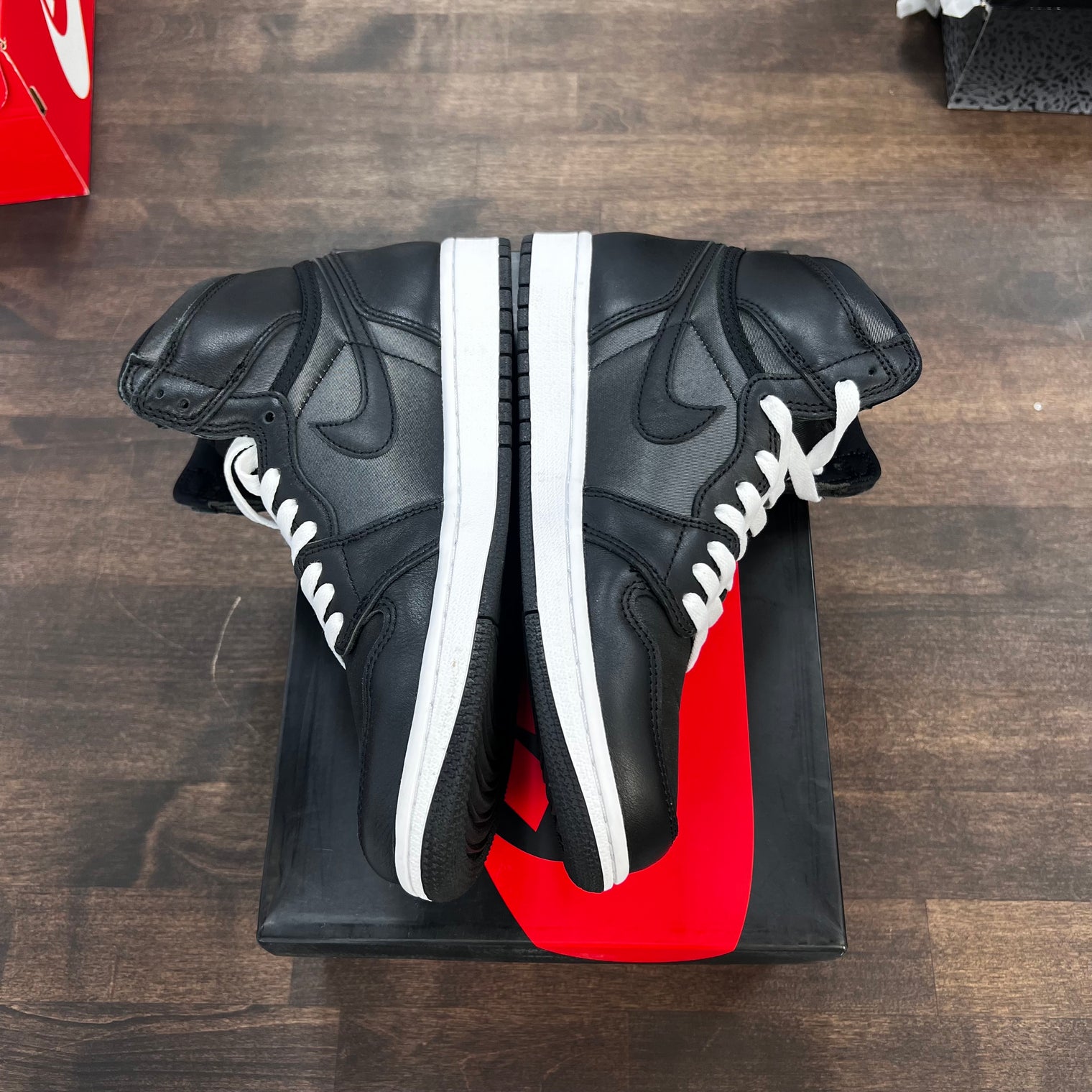 Black Satin Gym Red Jordan 1 High (USED)