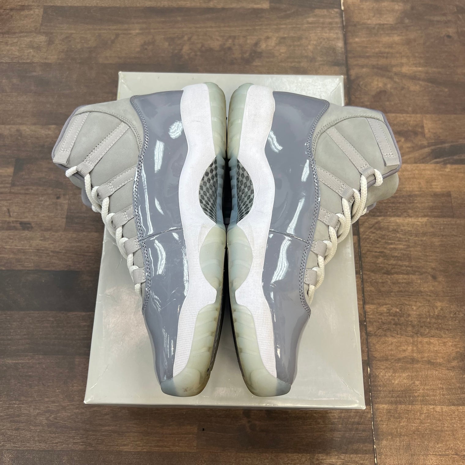 Cool Grey Jordan 11 (USED)