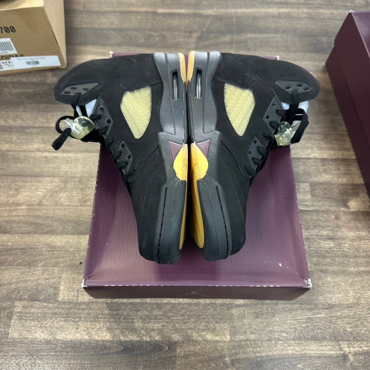 A Ma Maniere Dusk Jordan 5 Retro (Lightly Worn)