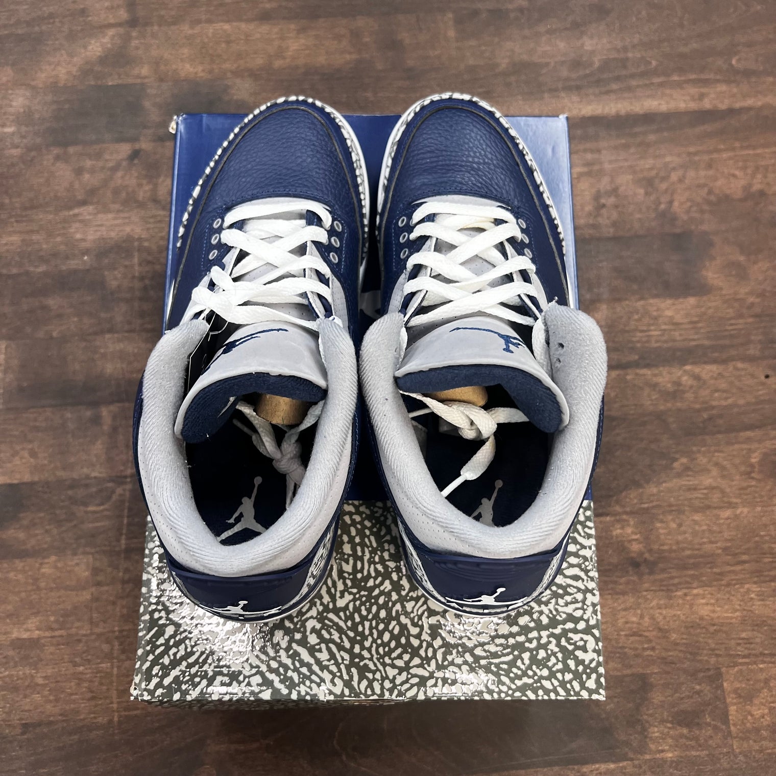 Georgetown Jordan 3 Retro (USED)
