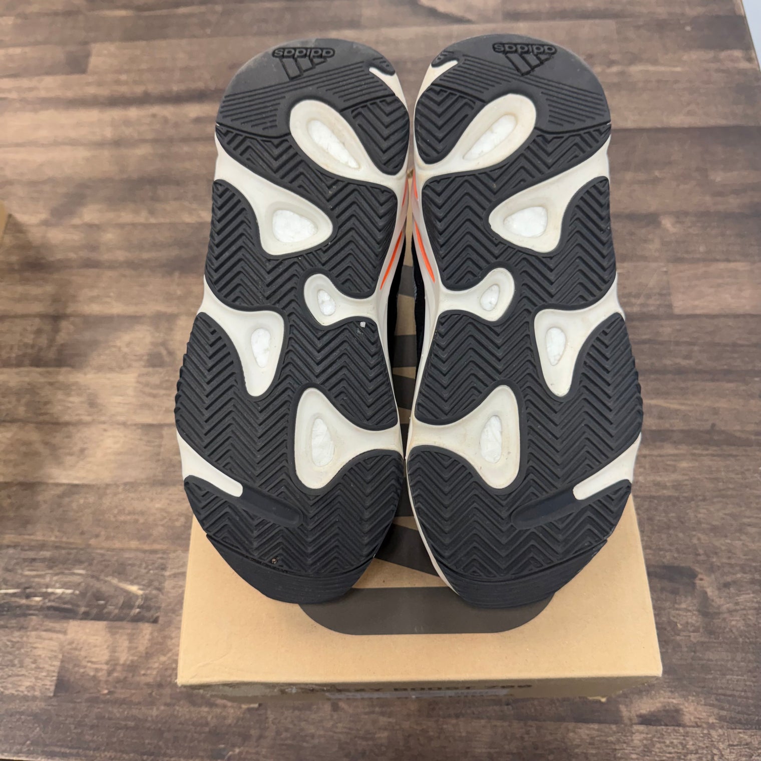 Wave Runner Yeezy 700 (USED)