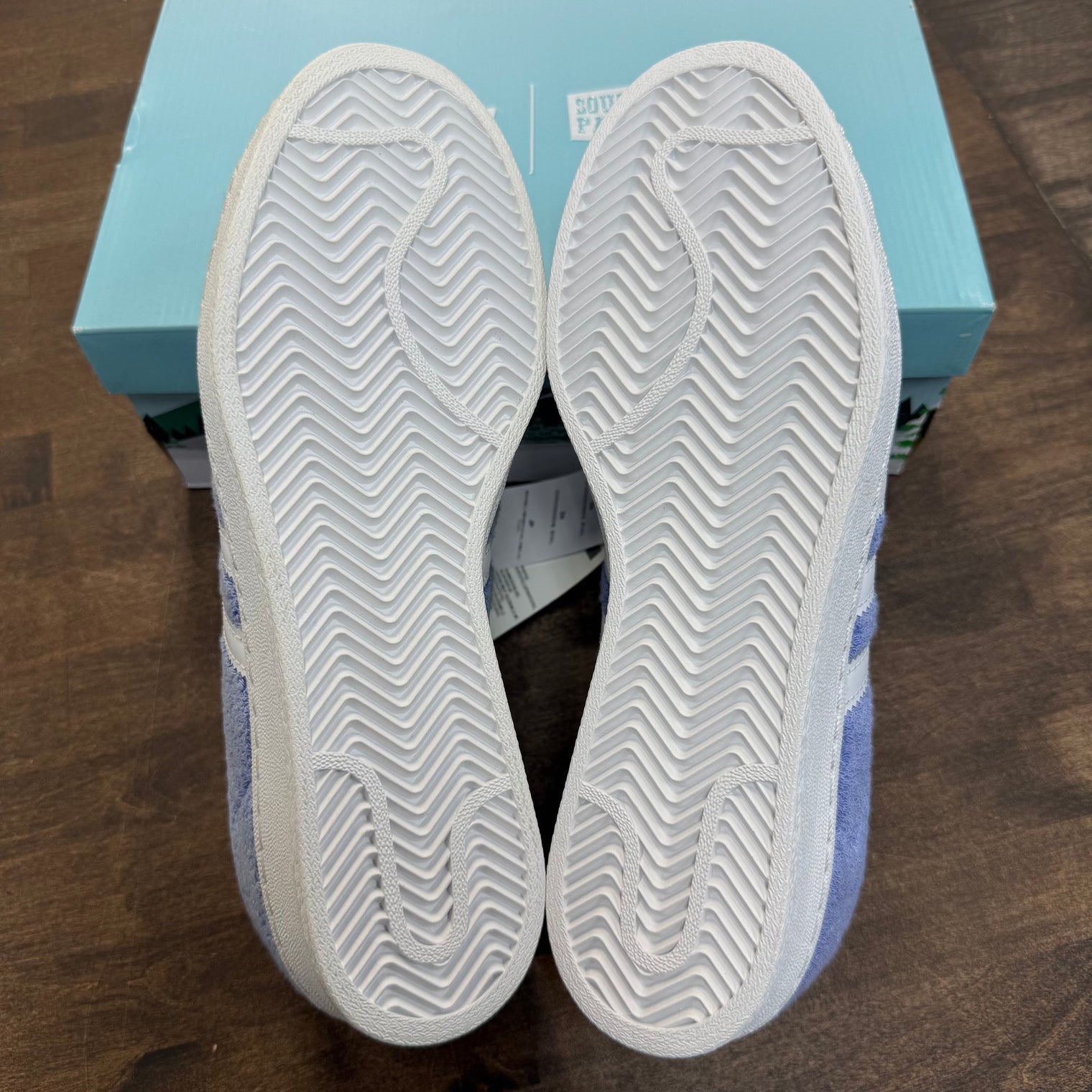 Adidas Campus 80s South Park Towelie (Displayed Flaw)