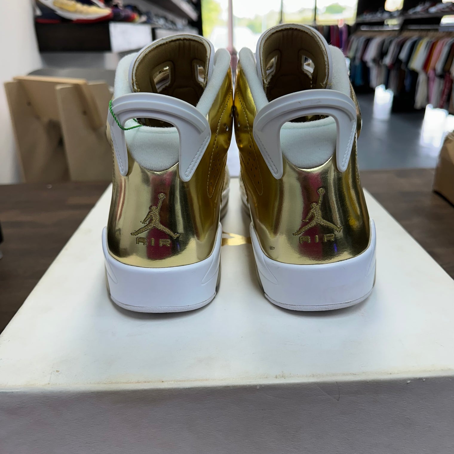 Pinnacle Metallic Gold Jordan 6 Retro (USED)