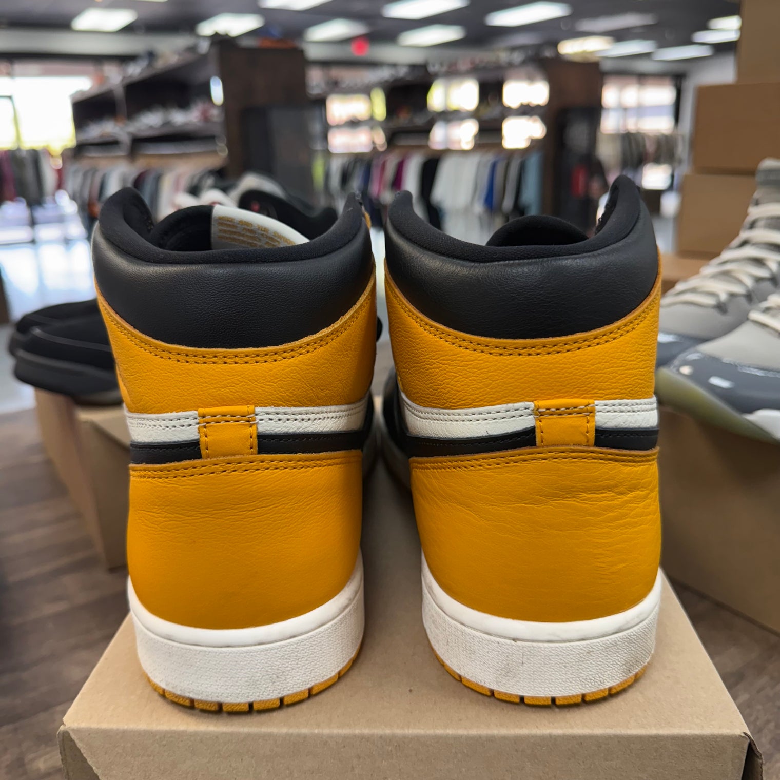Taxi Yellow Toe Jordan 1 High (USED, No Box)