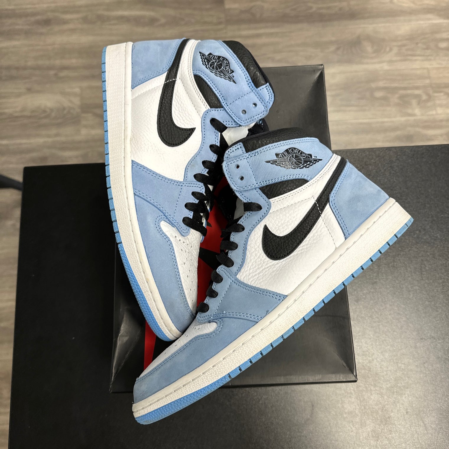 University Blue Jordan 1 High (USED)