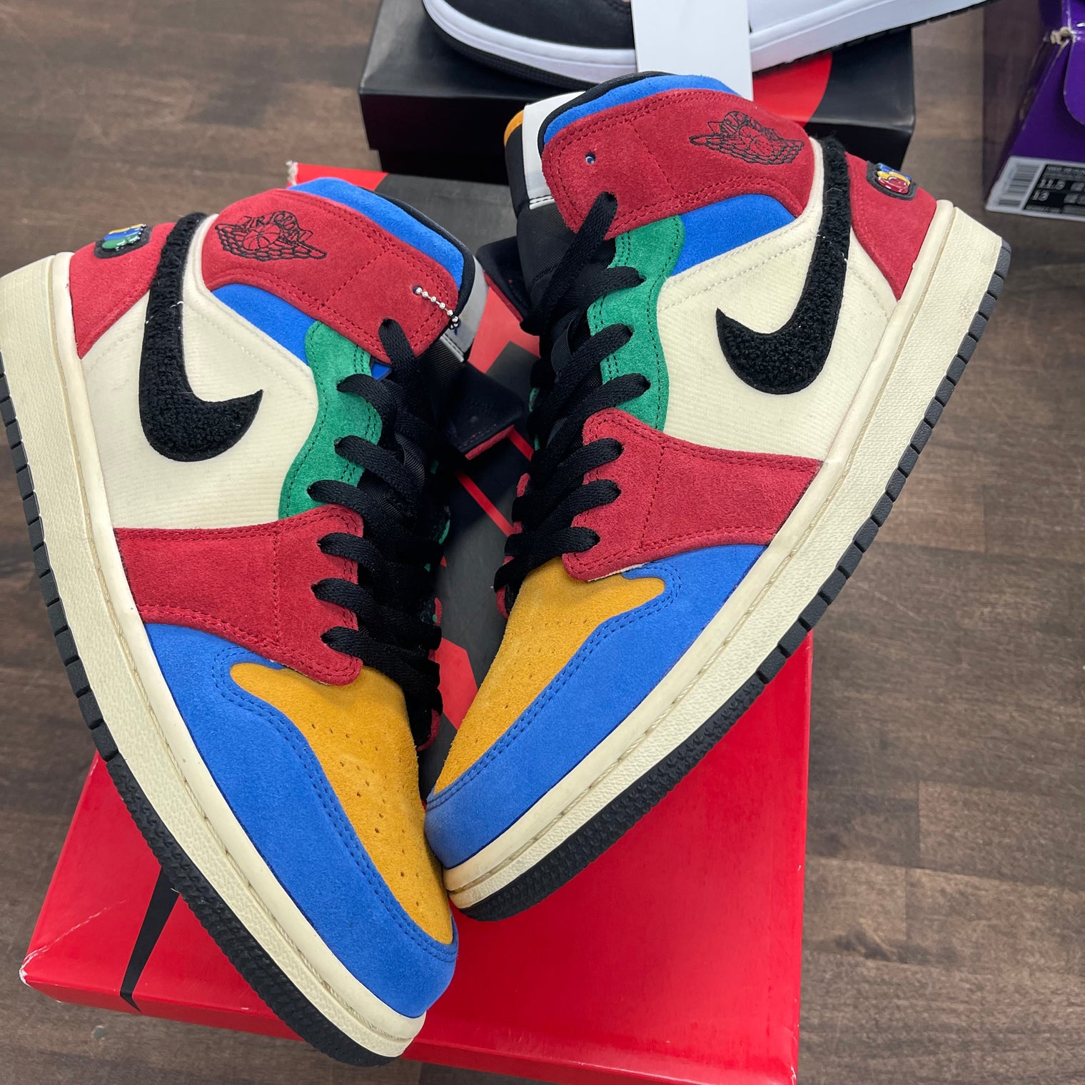 Fearless Jordan 1 Mid (USED)