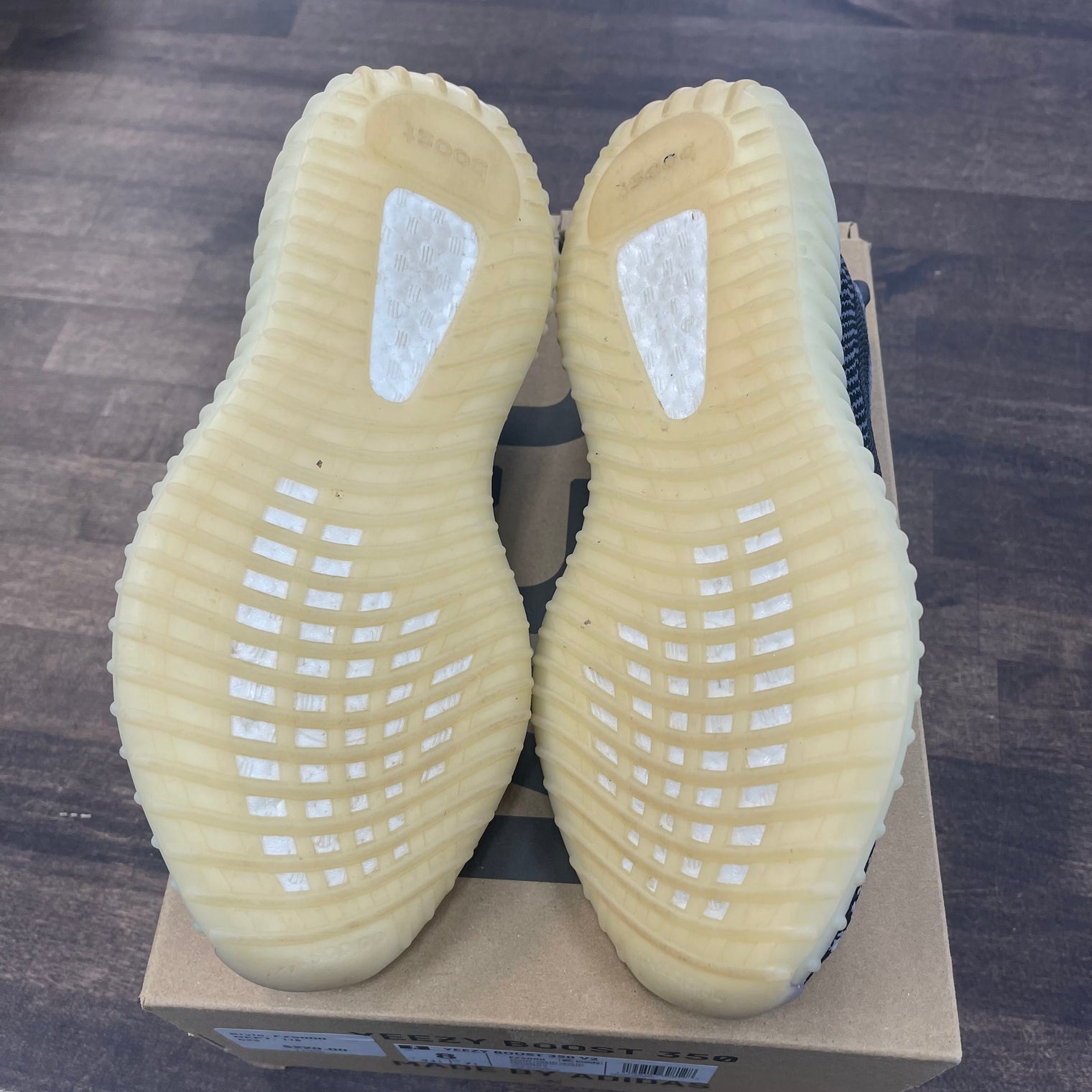 Carbon Yeezy 350 (USED)