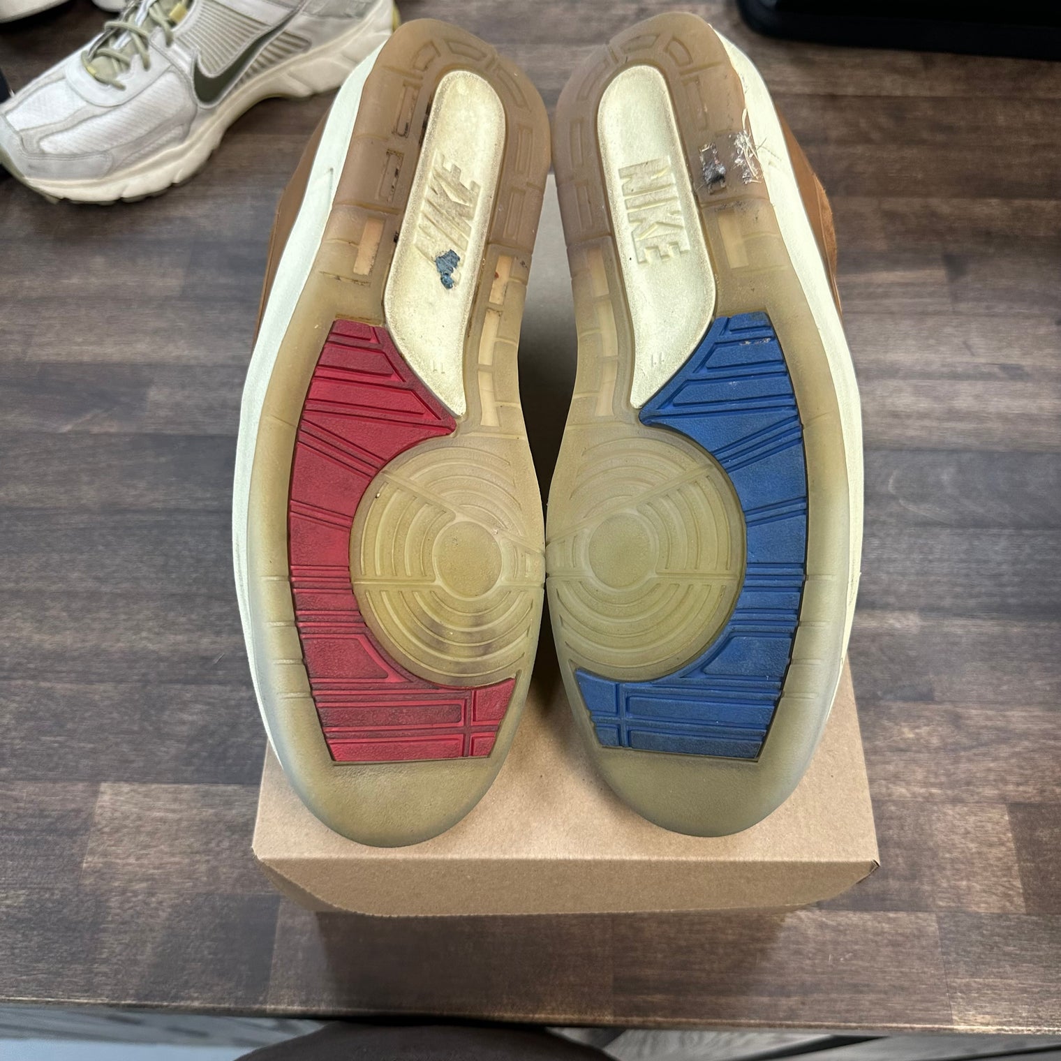 Two 18 x Air Jordan 2 Low Brown (USED,No Box)