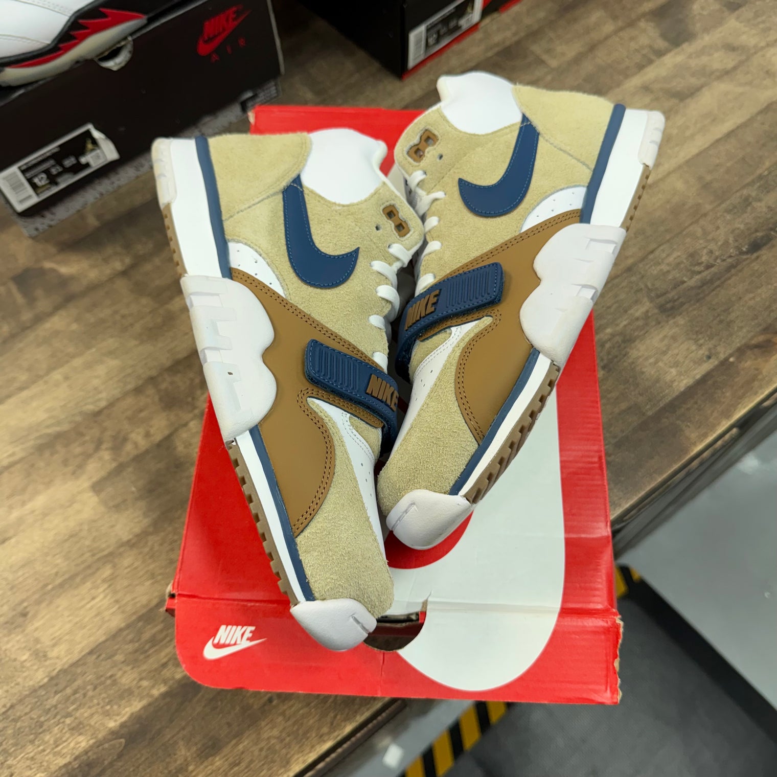 Limestone Nike Air Trainer 1 (USED)