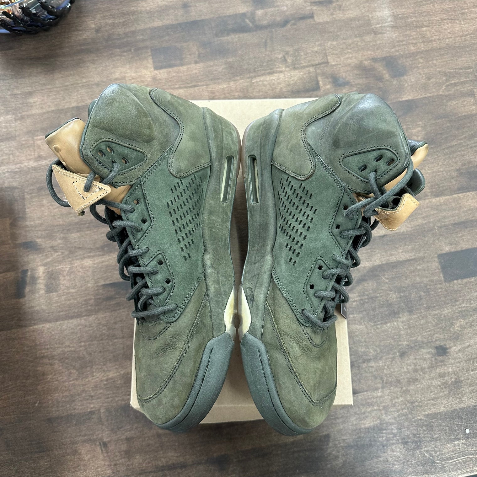 Take Flight Jordan 5 Retro (USED, No Box)