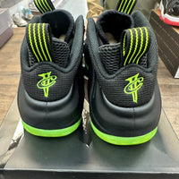 Black Volt Foamposite (USED)