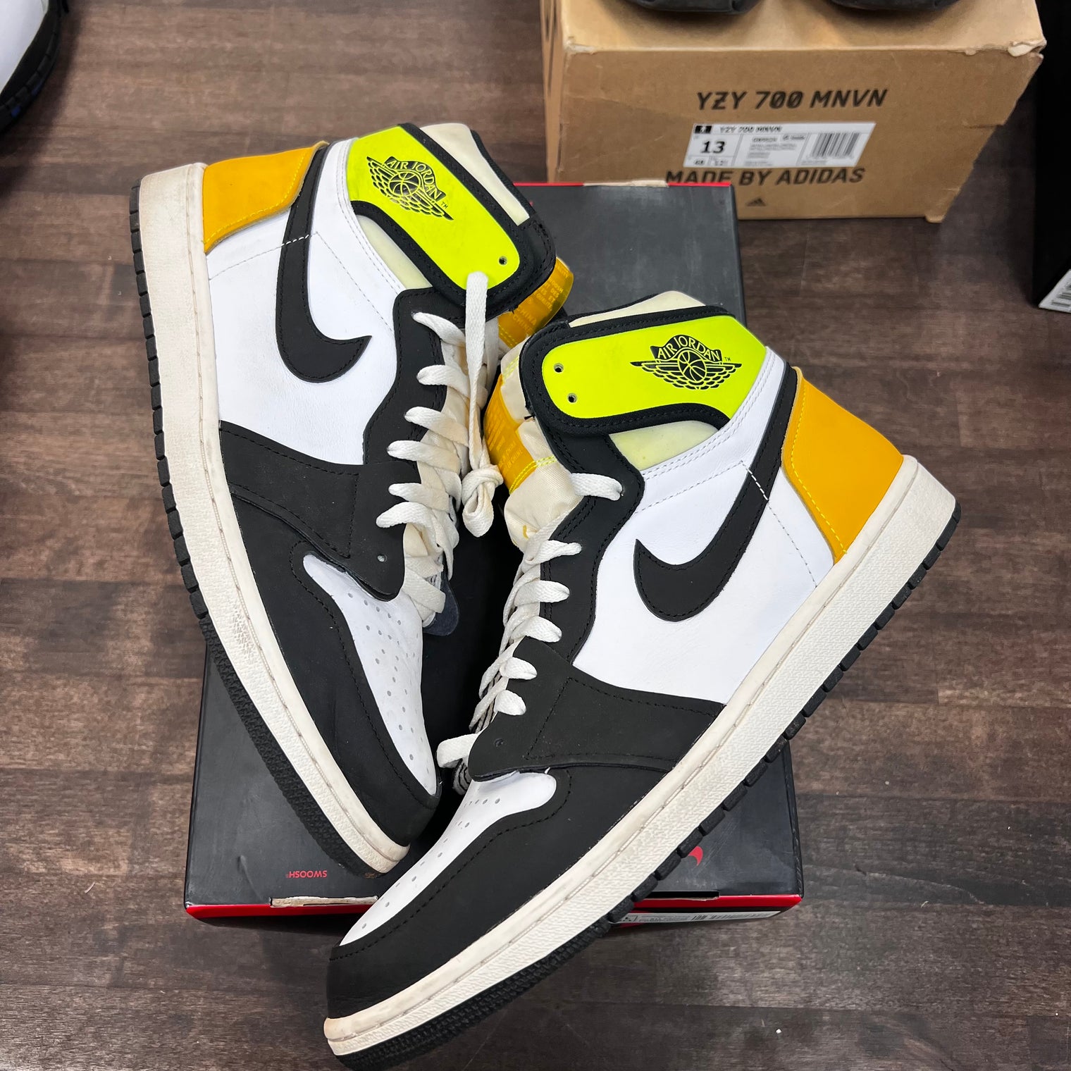 Volt Jordan 1 High (USED, No Box Lid)