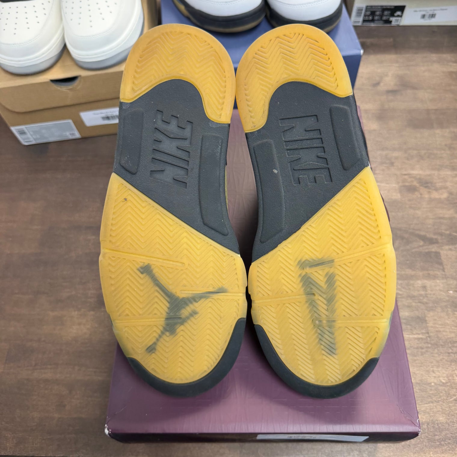 A Ma Maniere Dusk Jordan 5 Retro (USED)