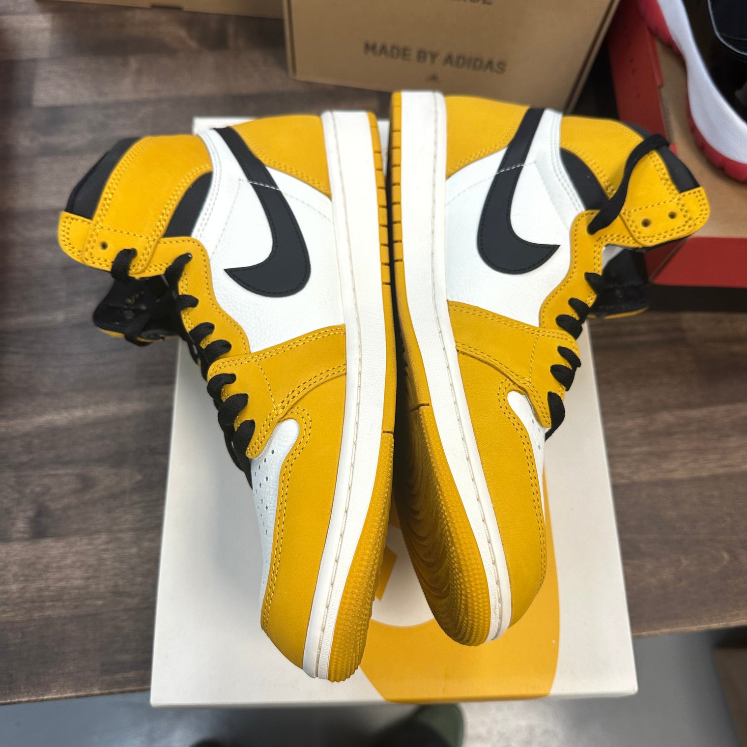 Yellow Ochre Jordan 1 High (USED)