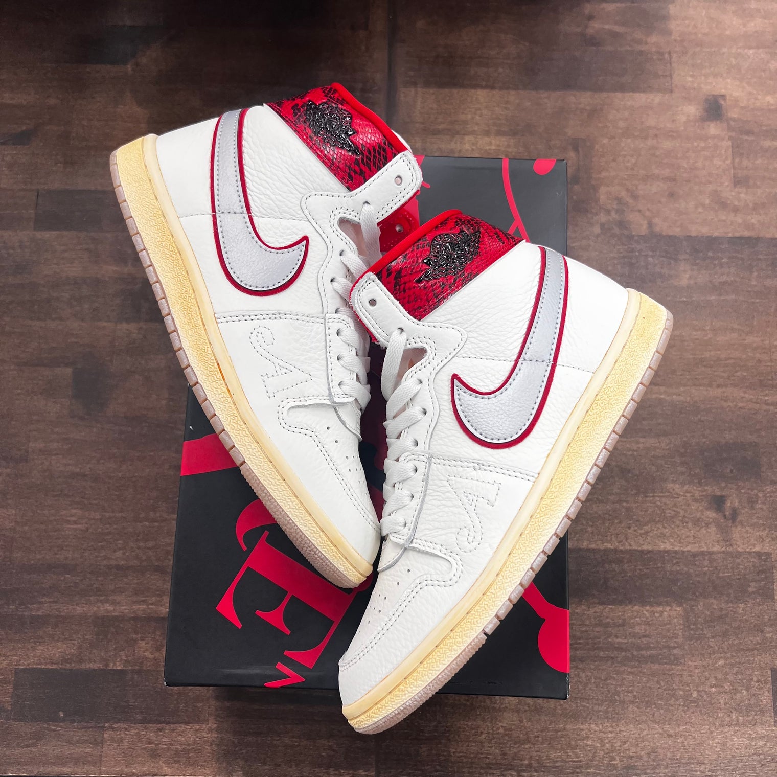 Awake Air Ship PE SP (Lightly Worn)