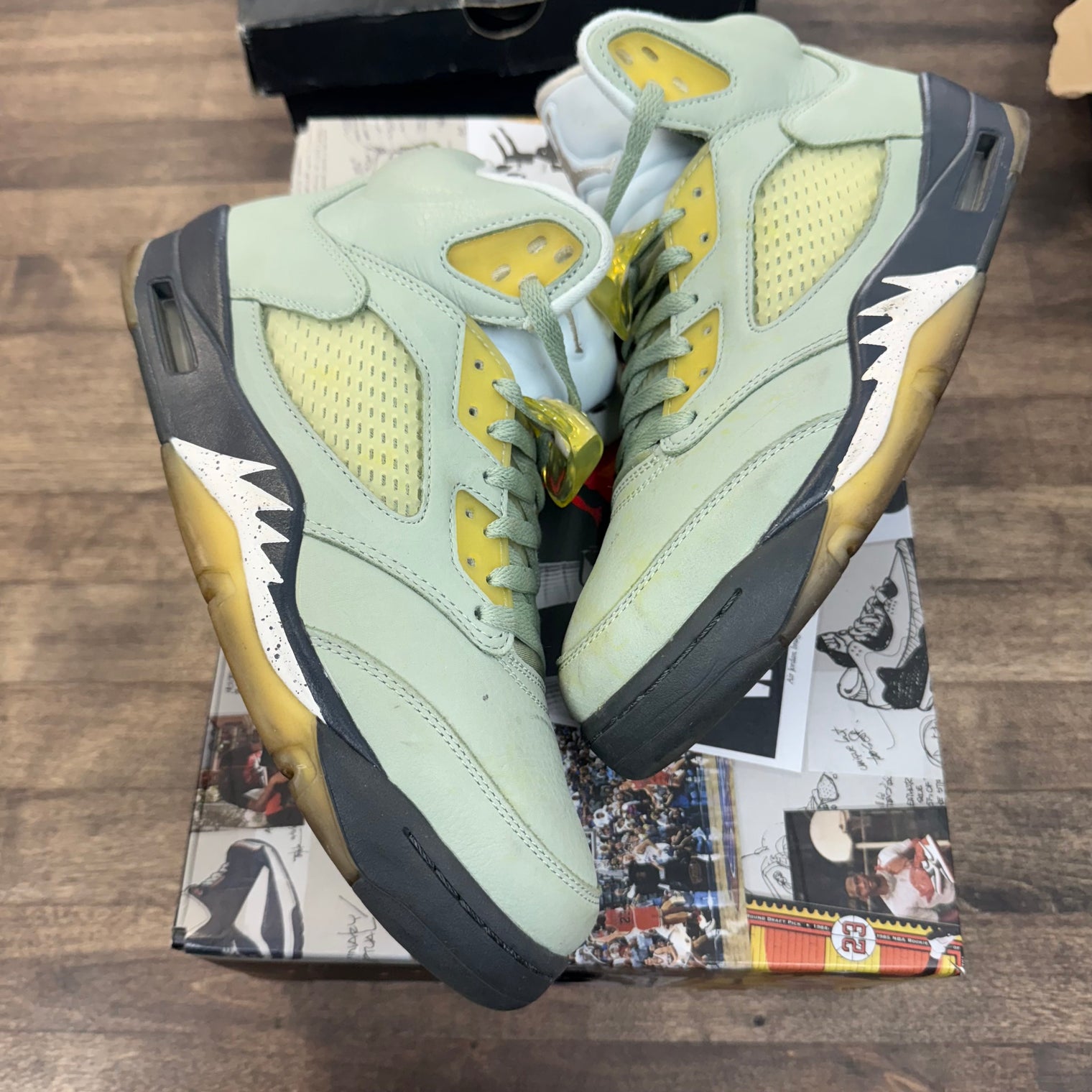 Jade Horizon Jordan 5 Retro (USED)