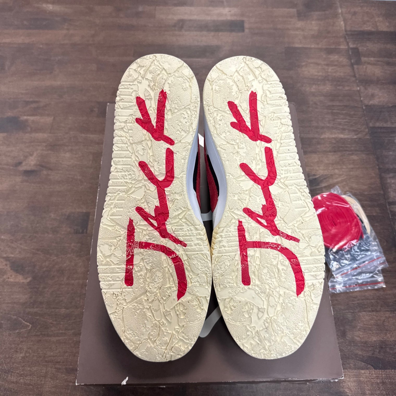 University Red Jumpman Jack Travis Scott (Lightly Worn)