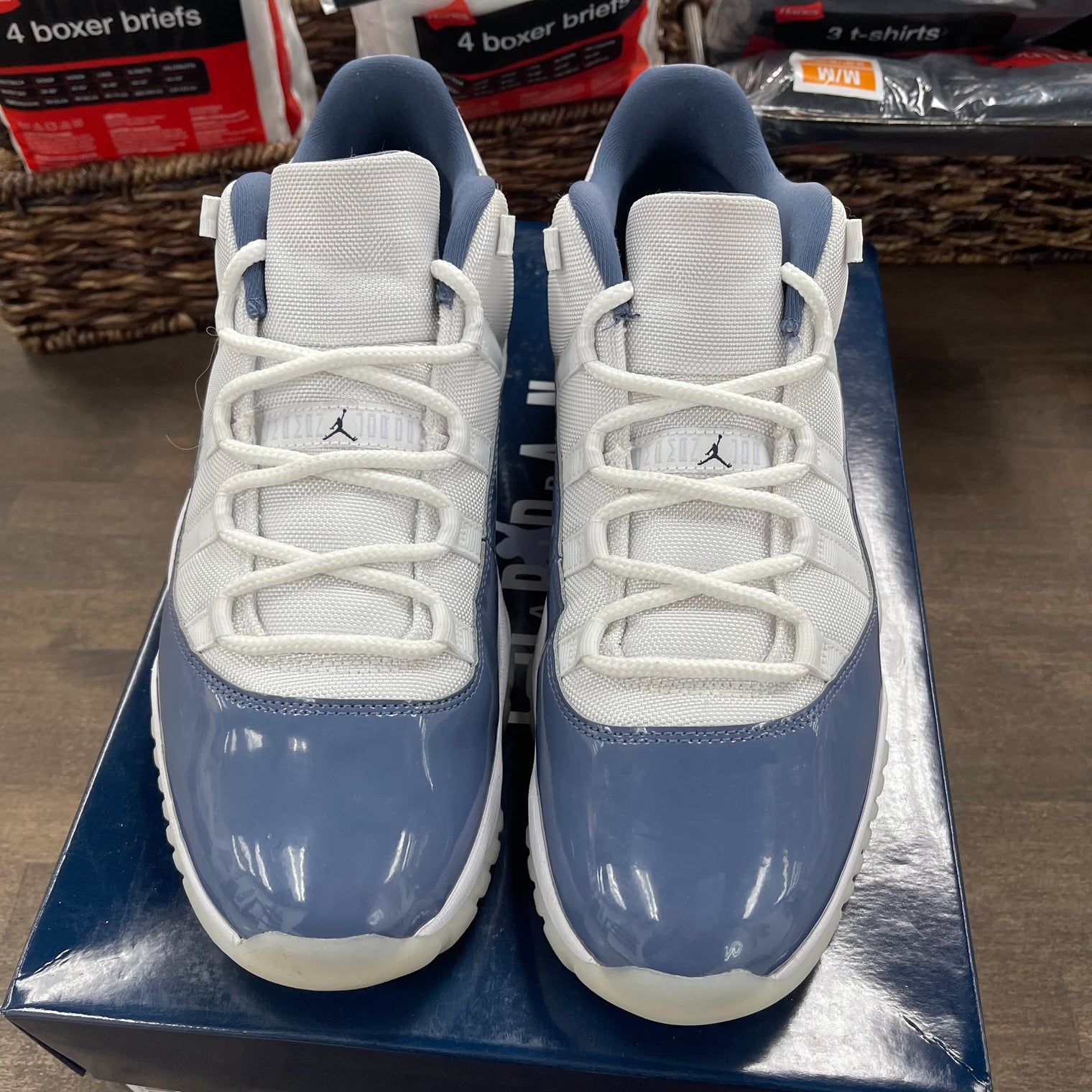 Diffused Blue Jordan 11 Low (USED)